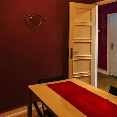 Aquilla Family 301 Homestay Lisbon