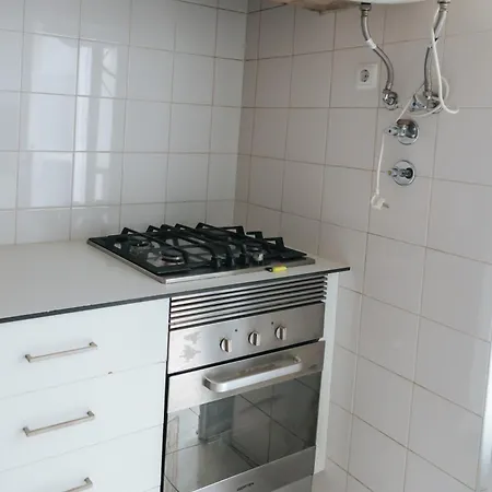 Aquilla Family 301 Homestay *