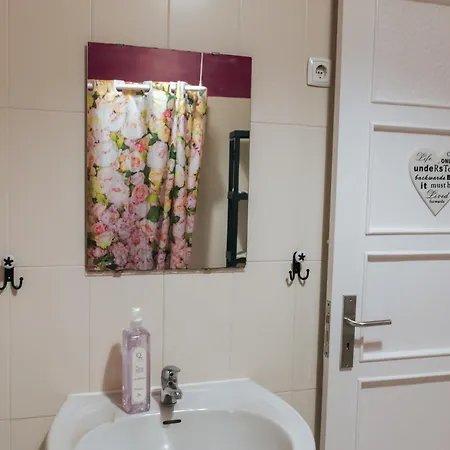 Aquilla Family 301 Homestay